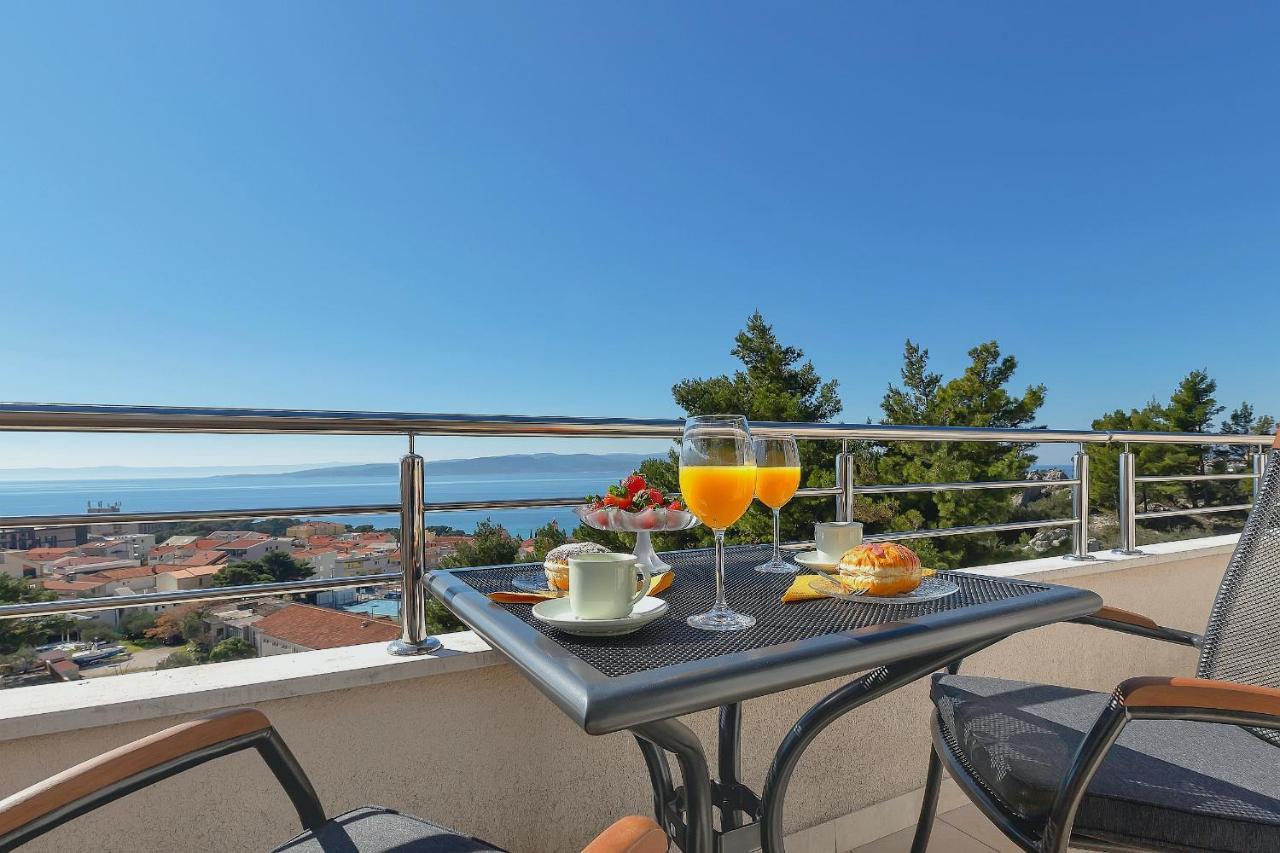 Apartman Sara Baška Voda Buitenkant foto
