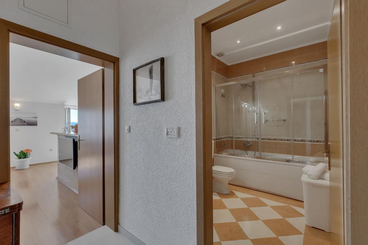 Apartman Sara Baška Voda Buitenkant foto