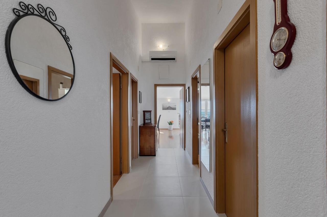 Apartman Sara Baška Voda Buitenkant foto